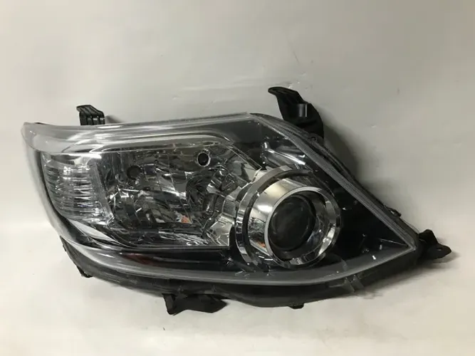 Farol Hilux Sw4 xenon 
