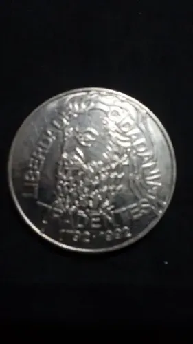 Moeda Antiga Comemorativa Fora de Circulação 1992