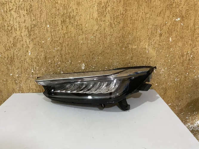 Farol esquerdo City Touring 2022/2023/2024