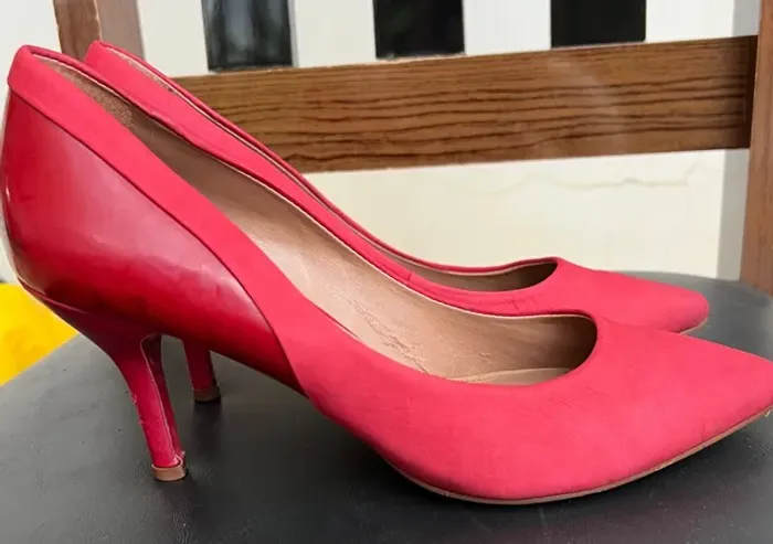 Scarpim vermelho Arezzo