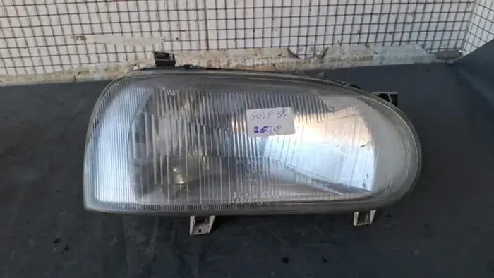 Farol Direito Volks Golf 93/98