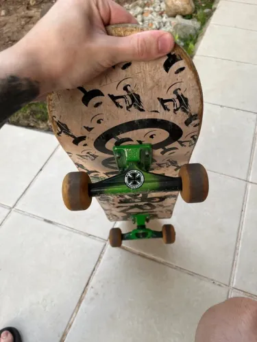 Skate montado truck independent chris haslam
