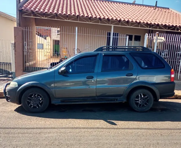 Fiat Palio Weekend Adventure 1.8 8V 103cv 4P 2003