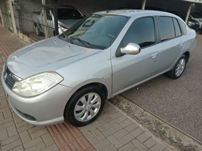 Simbol Privilégio 1.6 Completo 2013