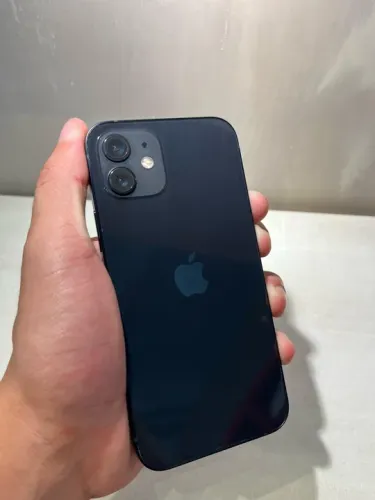 iPhone 12 com garantia - Funcionando 100% 