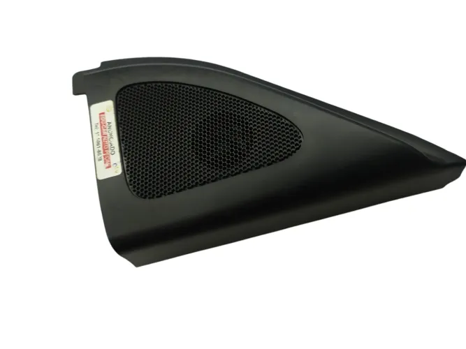 Moldura Interna Do Retrovisor Lado Direito Kia Cerato 011