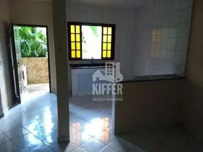 Casa com 4 quartos à venda, 260 m² por R$ 632.000 - Santa Bárbara - Niterói/RJ
