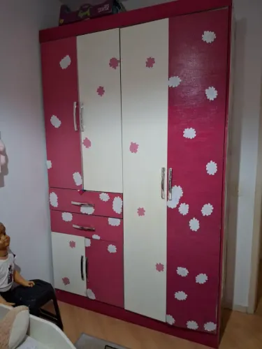 Quarto menina