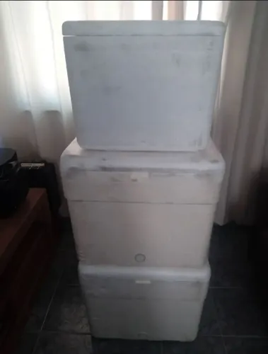 Vendo isopores 170 litros