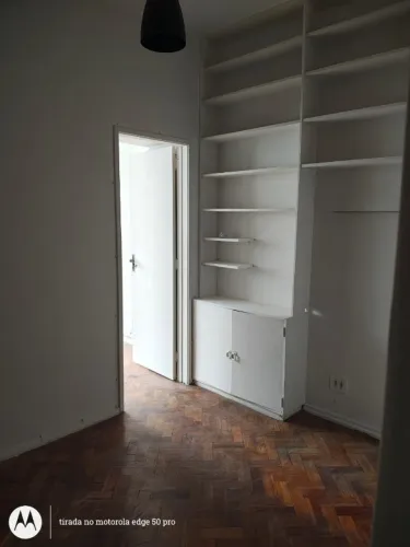 Quarto e sala em copacabana