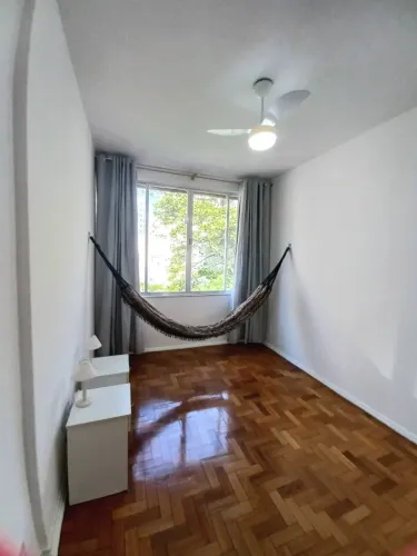 Apto Ipanema QUE ESTÁ EM NEGOCIAÇÃO.Visitas e estudo de propostas estão SUSPENSAS