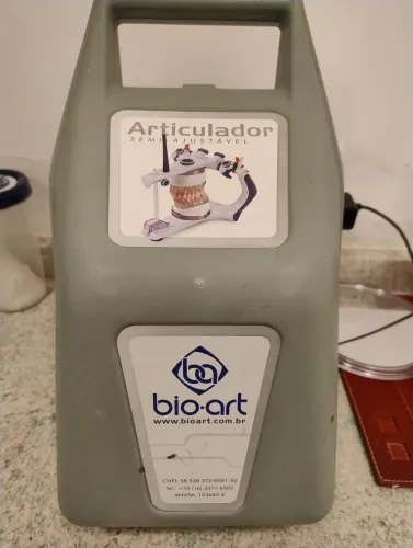 Articulador semi ajustável 