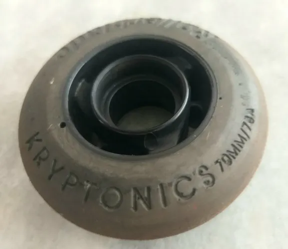 8 Rodas Kryptonics para Patins 70mm 78A