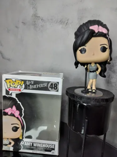 Funko Amy Winehouse 48 (sem blister)