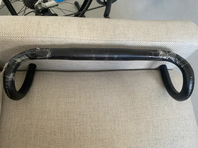 Guidão aerodinâmico para bike de estrada Elite 