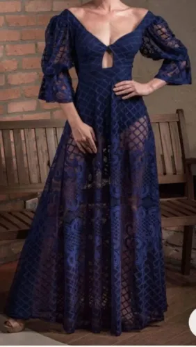 Vestido Longo Azul de Renda 