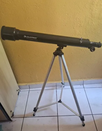 Telescópio Celestron 50az