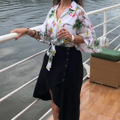 Vendo blusa floral tamanho P
