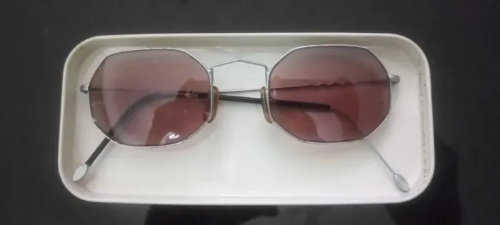 Óculos de Sol Retrô da Marca Fóssil