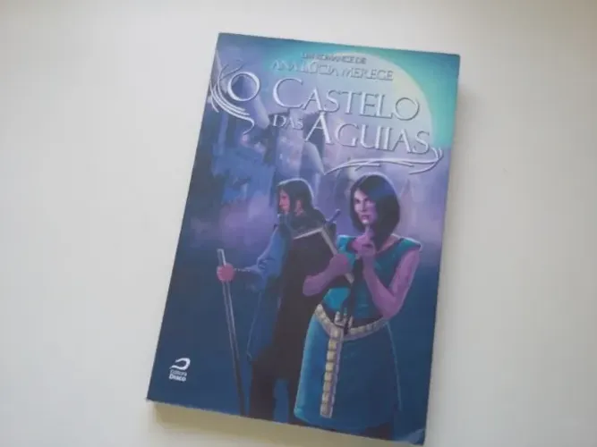 O castelo das águias - Ana Lúcia Merege