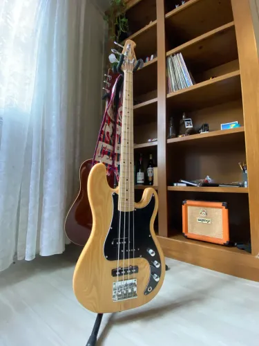 Baixo Seizi Precision Jazz Ash 4 Cordas