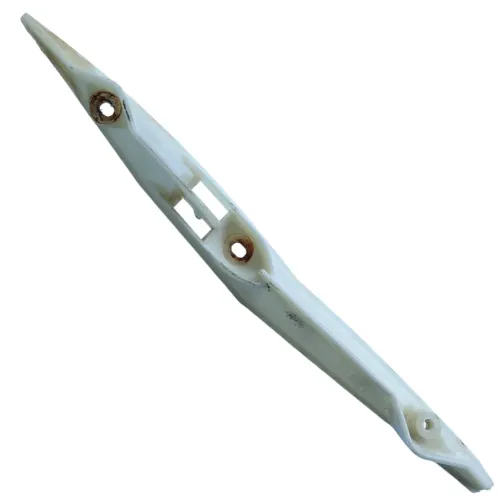 Guia Esquerdo Parachoque Traseiro Ford Focus Sedan 2003 2004