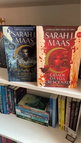 Cidade da Lua Crescente - Sarah J. Maas - Edição Colecionador