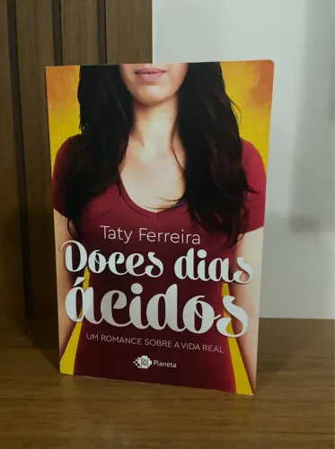 Livro Doce Dias Ácidos - Taty Ferreira