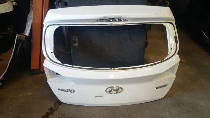 Tampa Traseira Hyundai Hb20 Hatch 2013 A 2019 Sem Cilindro Original