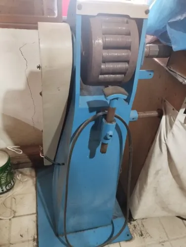 Máquina Industrial para debater com rolo modelo e marca Concórdia