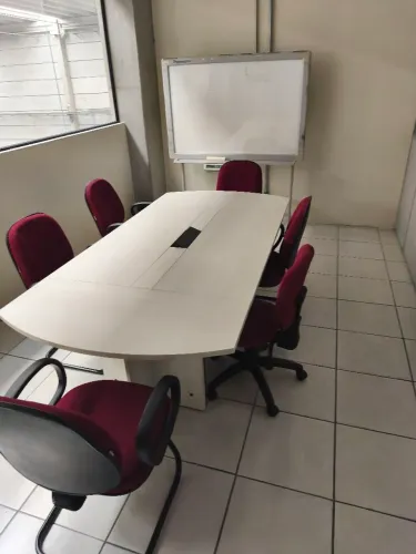 Mesa de reuniao