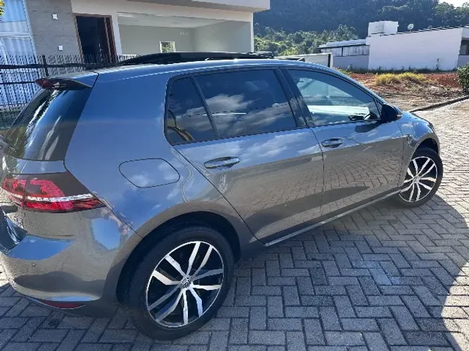 Volkswagen Golf Highline 1.4 TSI 140cv Aut. 2015