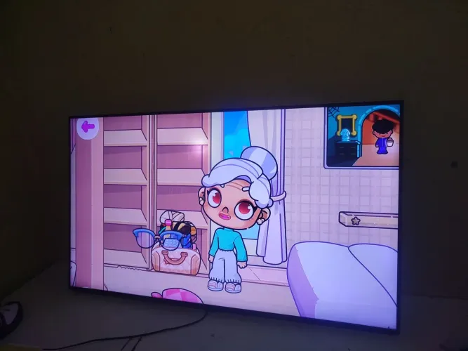 tv Samsung 50 tu8000 detalhes na tela 