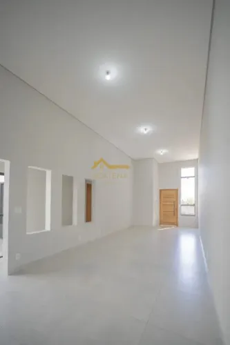 Casa térrea, 3 dormitórios no Condomínio Santinon