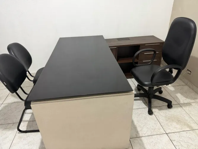 Mesa escritório presidente mais armário. Imperdível valor novo 2,800