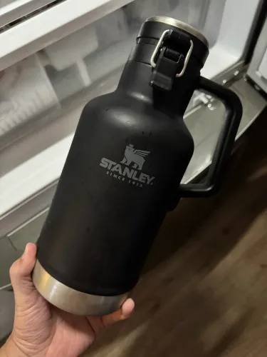 Growler Stanley 1.9L