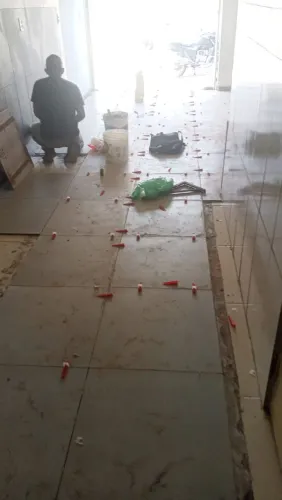 Serviços de construção e reparos