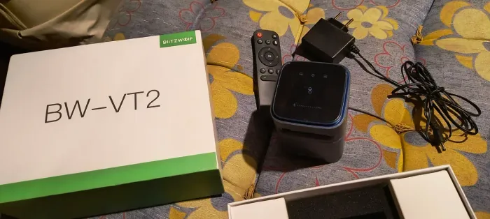 Mini Projetor Blitzwolf Wi-fi Android 9 Cinema Em Casa