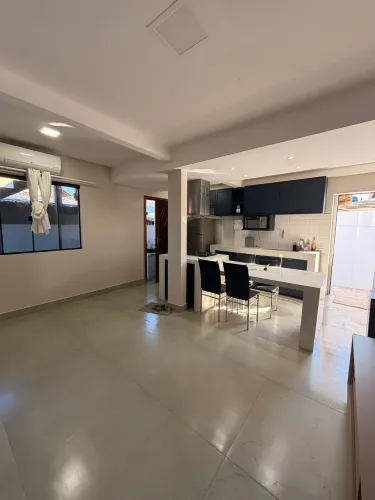 Casa Individual para Locação - Iate Clube