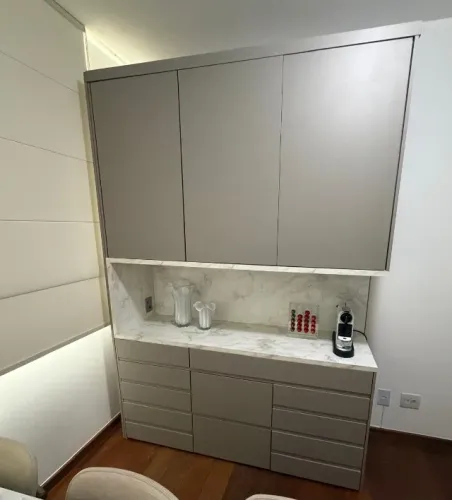 Armário buffet (cristaleira) para sala de jantar/copa