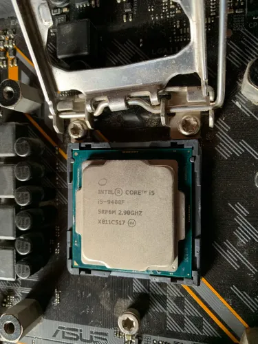 Processador Intel Core i5 9400F 6 Núcleos Excelente Estado