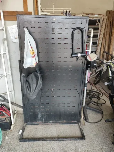 expositor preto de havaianas ( usado)