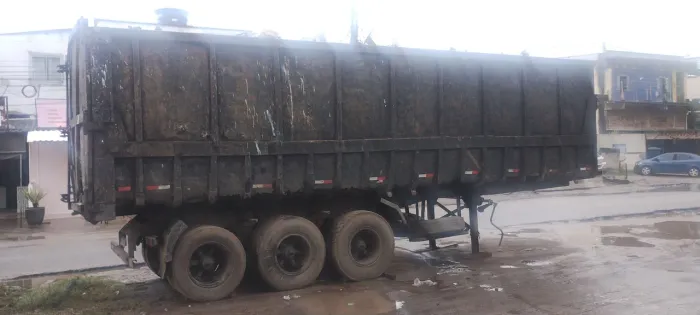carreta caçamba caçambão sucata sucateira