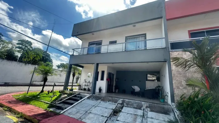 RESOLVE CONSULTORIA IMOBILIÁRIA VENDE !!!  Casa no CONDOMINIO PARK VILLE RESIDENCE.