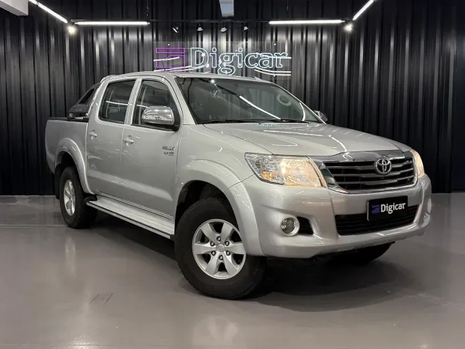 Toyota Hilux CD SRV 4X4 2.7 Flex 16V Aut. 2013