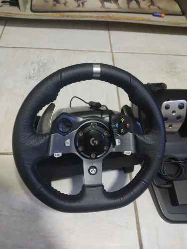 Volante G920 + pedais