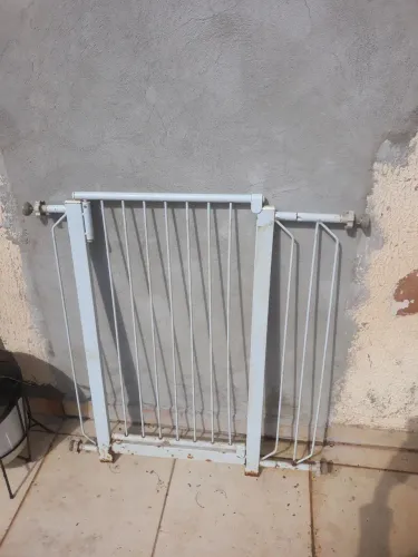 Meia grade / portão de proteção em ferro
