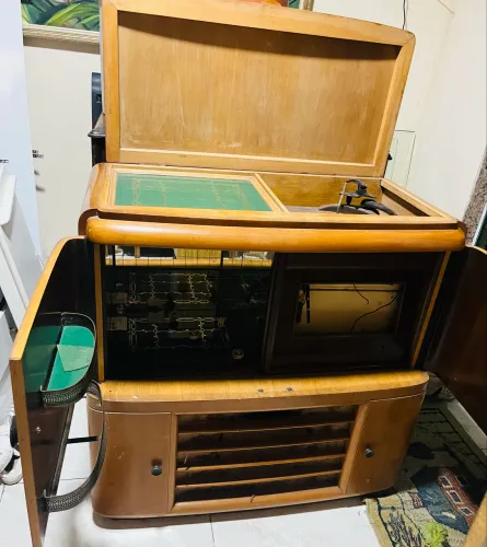 vitrola anos 50 ( rádio vitrola vintage ) não funciona