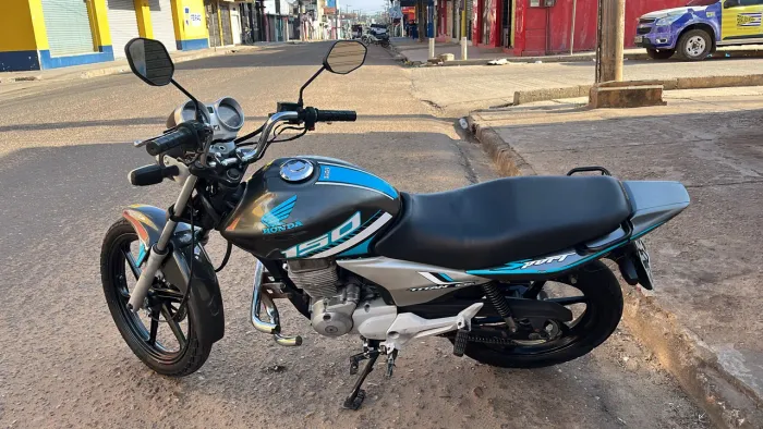 Titan 150 Sport