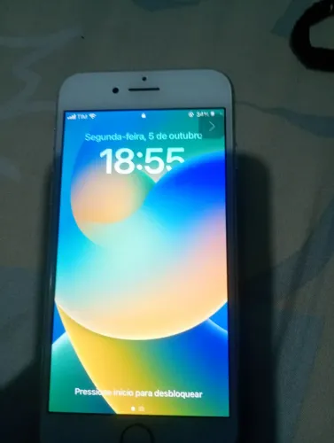 Vendo celular iPhone 8 300